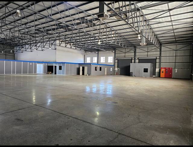 2,294M² WAREHOUSE TO LET IN COSMO BUSINESS PARK